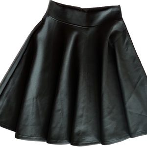 High Waisted A-line Skater Skirt - Black